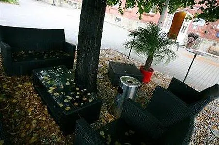 Hotel Aviv Dresden 3*,