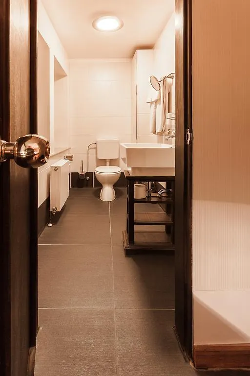 Hotel Aviv Дрезден