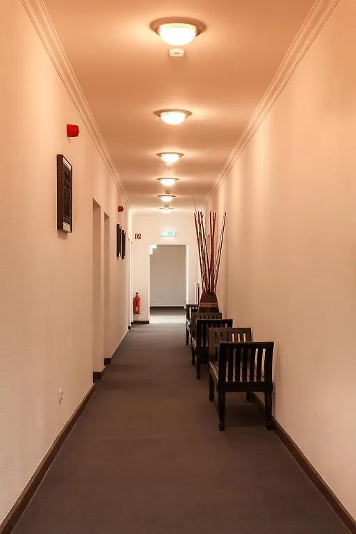 Hotel Aviv Дрезден